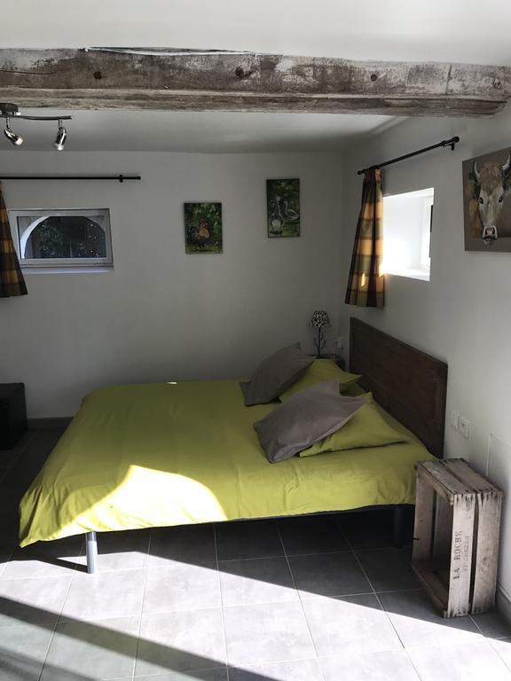 Bed and Breakfast La Petite Ferme Maze Екстер'єр фото